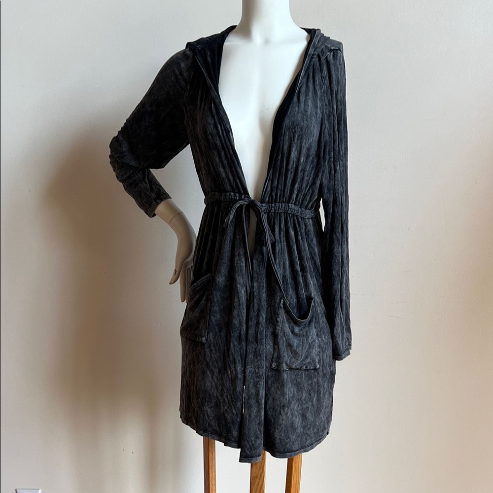 Torrid Charcoal Hooded cardigan with 2 front pockets and ties